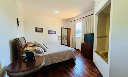 Casa com 5 quartos à venda na Rua José Machado Penido, Parque Guadalajara, Juiz de Fora