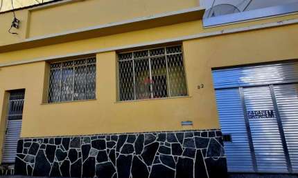 Casa com 5 quartos à venda na Rua Manoel Bernardino, São Mateus, Juiz de Fora