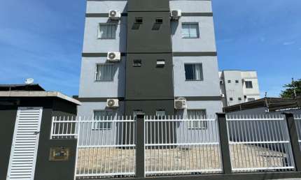 Apartamento para aluguel tem 55 metros quadrados com 2 quartos em Aventureiro - Joinville - SC