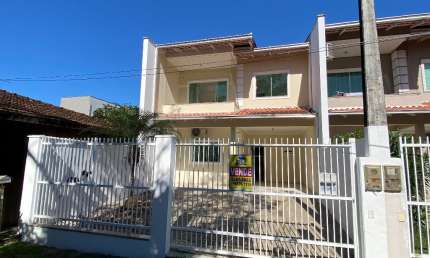 Casa com 3 quartos à venda na Rua Senador Rodrigo Lobo, 46, Iririú, Joinville