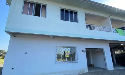 Sala comercial medindo 100m² localizada na Estrada da Ilha - Pirabeiraba