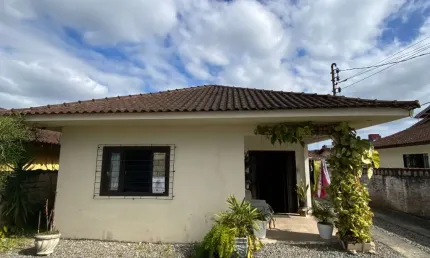 Casa com 3 quartos à venda na Rua Renato César de Oliveira, 293, Aventureiro, Joinville