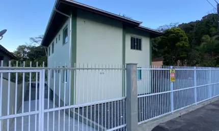 Lindo apartamento medindo 100m², localizado no bairro aventureiro, joinville/sc.