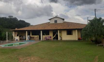 Excelente localização, ótima casa no condomínio Recanto do sol