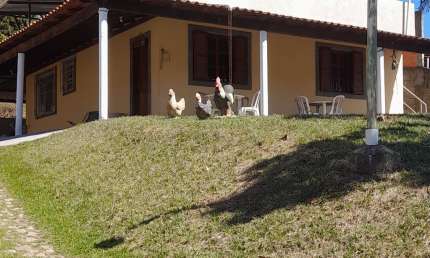 Ótima casa, excelente localização no Condomínio Recanto do sol, fica ao lado da portaria
