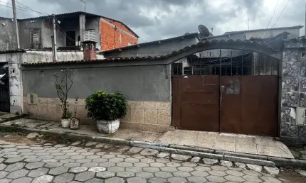 Casa com 3 quartos à venda na Vila Natal, Cubatão 