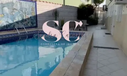Casa com 3 Dormitórios e Piscina no Macuco – Santos/SP