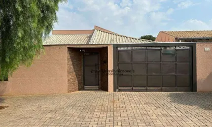 Excelente Casa 03 quartos com muito espaço - Vila Santa Luzia