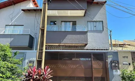 Sobrado à venda 03 quartos suíte com piscina - Jardim Tijuca