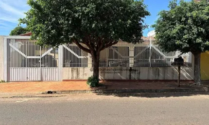 Casa com 3 quartos à venda na Rua Brigadeiro Tobias, Vila Taquarussu, Campo Grande