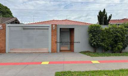 Casa À venda 03 quartos com espaço - Coronel Antonino