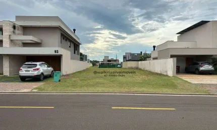 Terreno 404,79 m² sub esquina nascente frente praça