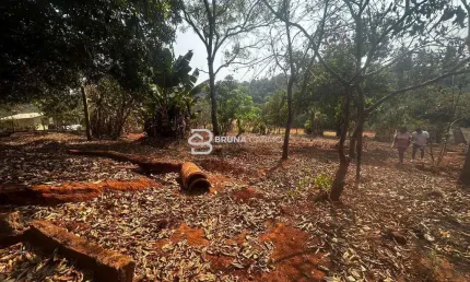 Chácara de 850m² com vista espetacular sendo 03 unidades no Parque dos Coqueiros