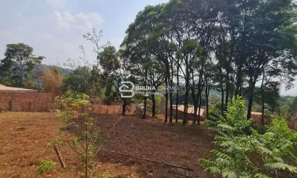 Chácara em Itatiaiuçu-MG com 600M² e com água e luz!