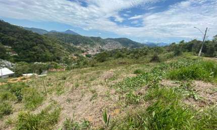 Terreno à venda, 670 m² por R$ 299.900,00 - Barra do Imbuí - Teresópolis/RJ