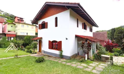 Casa à venda, 187 m² por R$ 900.000,00 - Golfe - Teresópolis/RJ