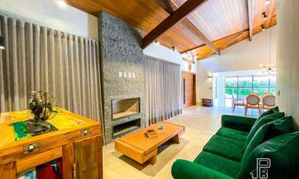 Casa à venda, 260 m² por R$ 3.000.000,00 - Comary - Teresópolis/RJ