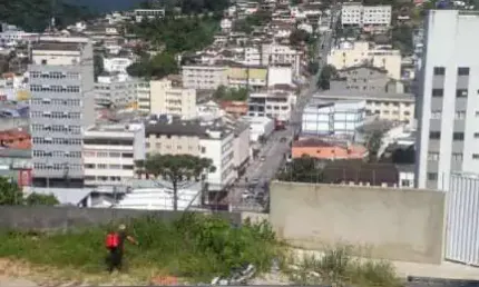 Terreno à venda, 720 m² por R$ 290.000,00 - Jardim Europa - Teresópolis/RJ