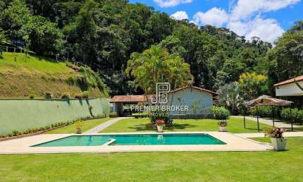 Casa à venda, 550 m² por R$ 2.400.000,00 - Três Córregos - Teresópolis/RJ