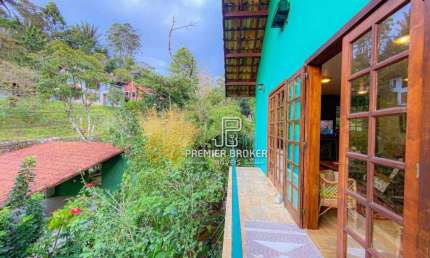 Casa com 5 dormitórios à venda, 196 m² por R$ 1.390.000,00 - Carlos Guinle - Teresópolis/RJ