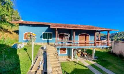 Casa à venda, 196 m² por R$ 950.000,00 - Golfe - Teresópolis/RJ