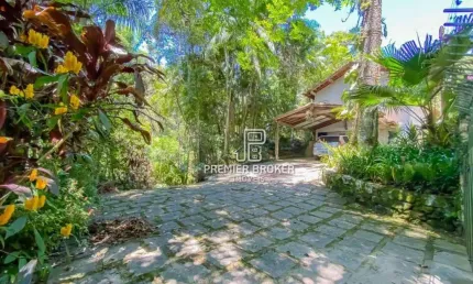 Casa à venda, 269 m² por R$ 799.000,00 - Albuquerque - Teresópolis/RJ
