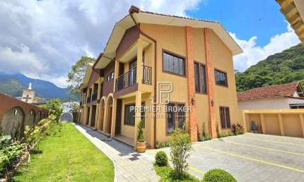 Casa à venda, 116 m² por R$ 690.900,00 - Nossa Senhora de Fátima - Teresópolis/RJ