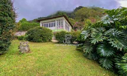 Casa à venda, 200 m² por R$ 850.000,00 - Cascata dos Amores - Teresópolis/RJ