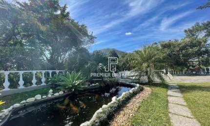 Casa fora de condomínio com 5 dormitórios à venda, 512 m² por R$ 2.350.000 - Comary - Teresópolis/RJ