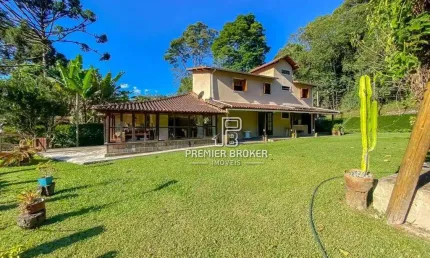 Casa com 4 dormitórios à venda, 200 m² por R$ 850.000,00 - Vargem Grande - Teresópolis/RJ