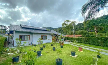 Casa à venda, 118 m² por R$ 900.000,00 - Albuquerque - Teresópolis/RJ