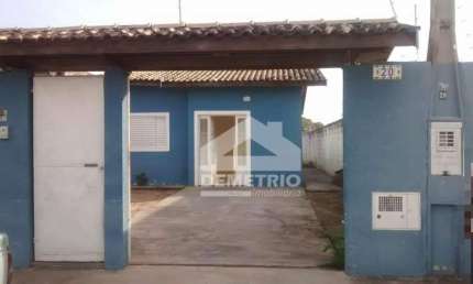 Casa com 2 dormitórios à venda por R$ 350.000,00 - Parque das Palmeiras  - Pindamonhangaba/SP