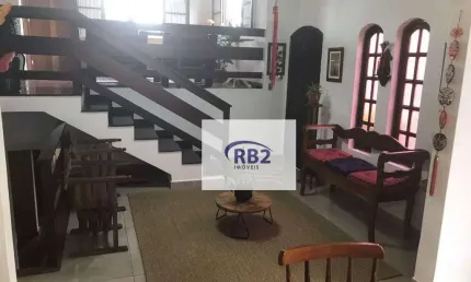Casa com 3 quartos à venda, 180 m² por R$ 850.000 - Maria Paula - Niterói/RJ