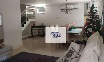 Casa de 3 quartos com 2 suítes e 3 vagas em Rua fechada em São Francisco - Niterói