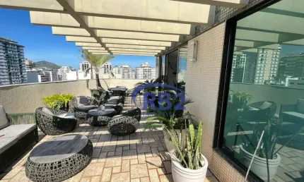 Cobertura com 460 m2 e 4 vagas próximo a Rua Miguel de Frias
