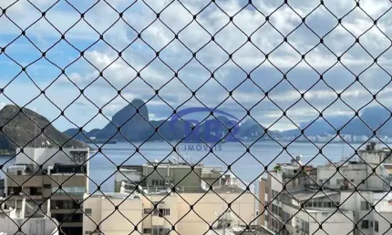 Cobertura no miolo de icaraí 5 quartos sendo 2 suítes e 2 vagas