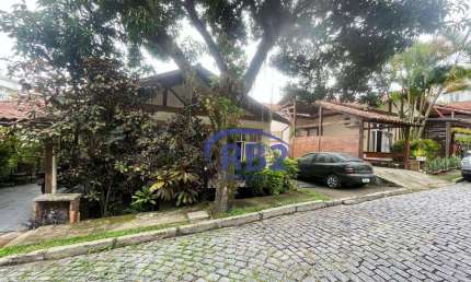 Casa em condomínio fechado em Santa Rosa com lazer completo