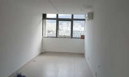 Sala comercial à venda em São Cristóvão, Rio de Janeiro 