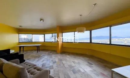 Apartamento 4 Quartos (sendo 1 Suíte) e 2 Vagas - Centro