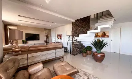 Cobertura Duplex 3 Suítes e 3 Vagas com HB - Centro