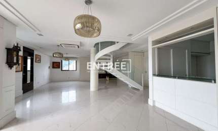 Cobertura Duplex 3 Suítes e 3 Vagas com HB - Centro