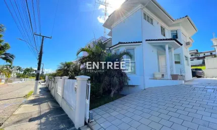 Casa 5 Quartos (sendo 2 Suítes) e 2 Vagas - João Paulo