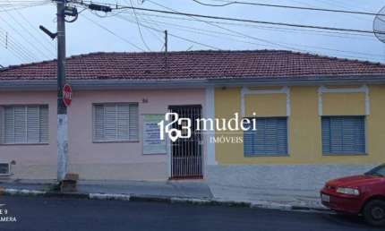 Duas casas no Jardim Sao Jose, com área total 520m ideal para futura construção