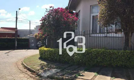Casa à venda de 3 dormitórios no Altos de Bragança em Bragança Paulista-SP