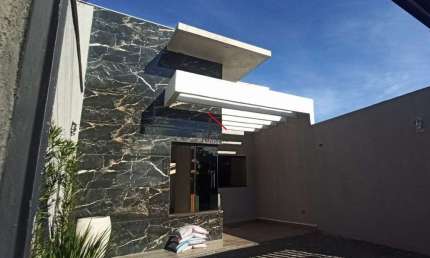 Casa com 3 quartos à venda no Jardim Montecatini, Londrina  por R$ 390.000