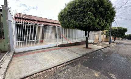 Casa com 3 quartos à venda no Alto da Boa Vista, Londrina  por R$ 460.000