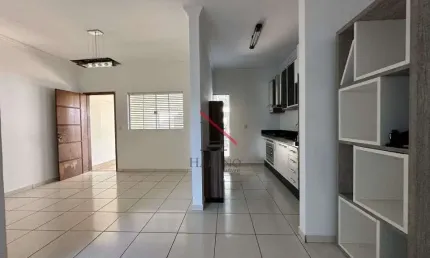 Casa com 3 quartos à venda no Jardim Imagawa, Londrina  por R$ 350.000