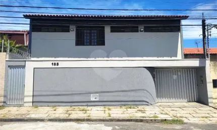 Casa com 3 quartos à venda na Rua Jornalista Nertan Macêdo, Cocó, Fortaleza