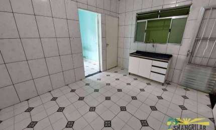 Casa com 1 dormitório para alugar, 40 m² por R$ 800,00/mês - Piraporinha - Diadema/SP