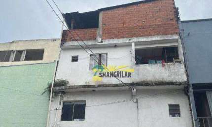 Imóvel com 2 moradias mais salão Comercial no Piraporinha por 199 mil.